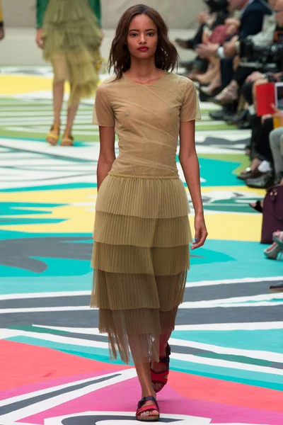 Look 48